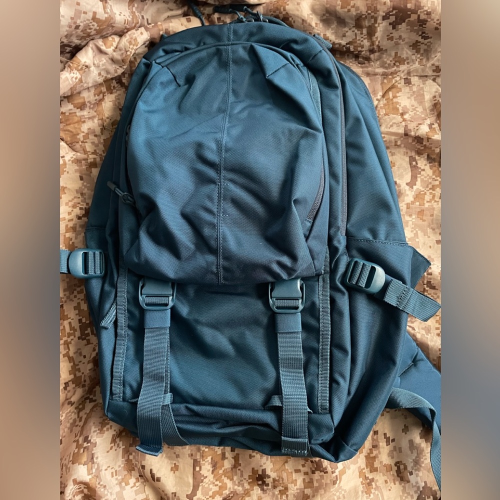 5.11 LVC18 Backpack 2.0 30L

Color: Blueblood (622